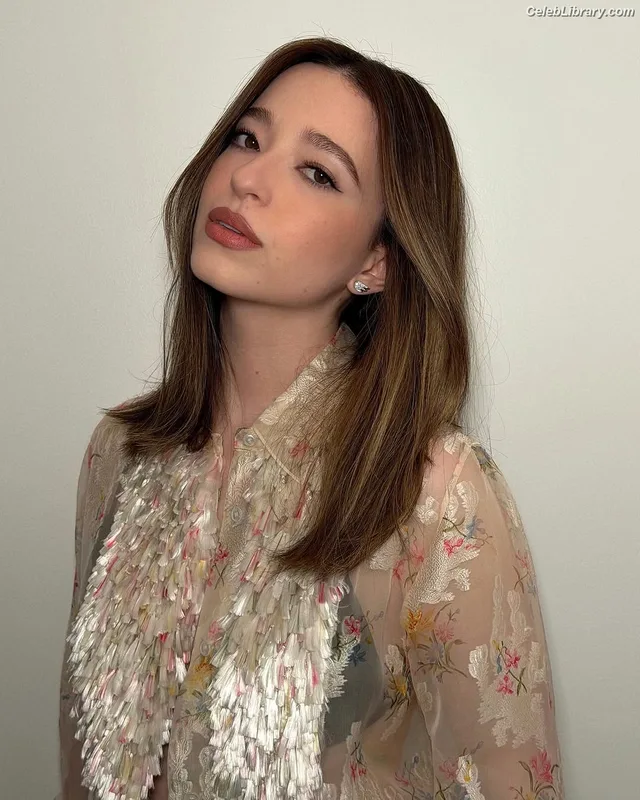 Mikey Madison photo 5 of 1394