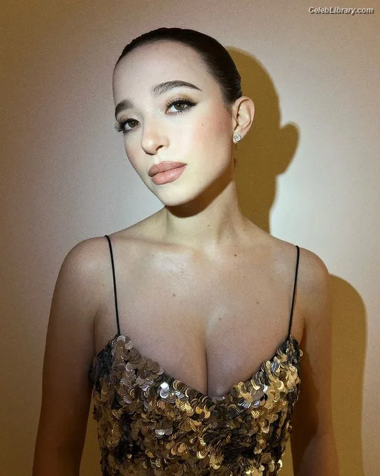 Mikey Madison photo 19 of 1394