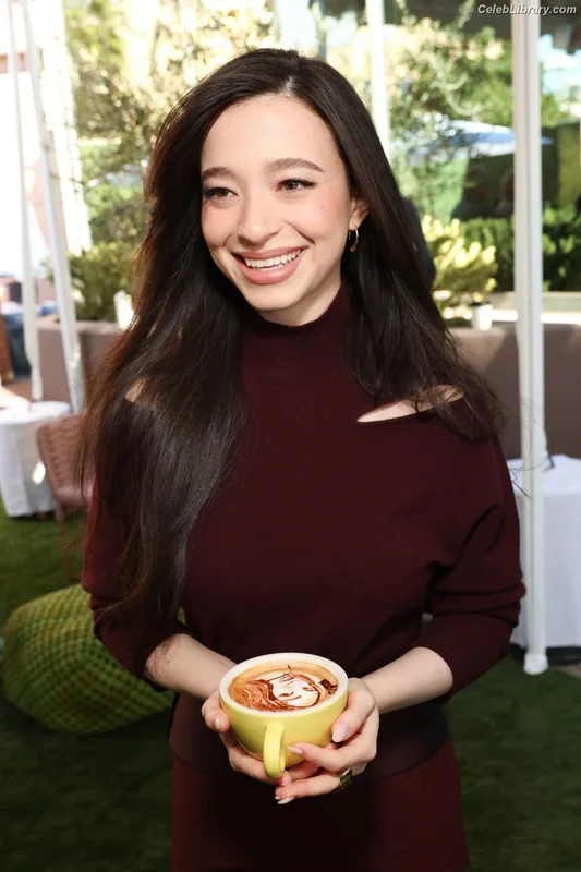 Mikey Madison photo 3 of 1394