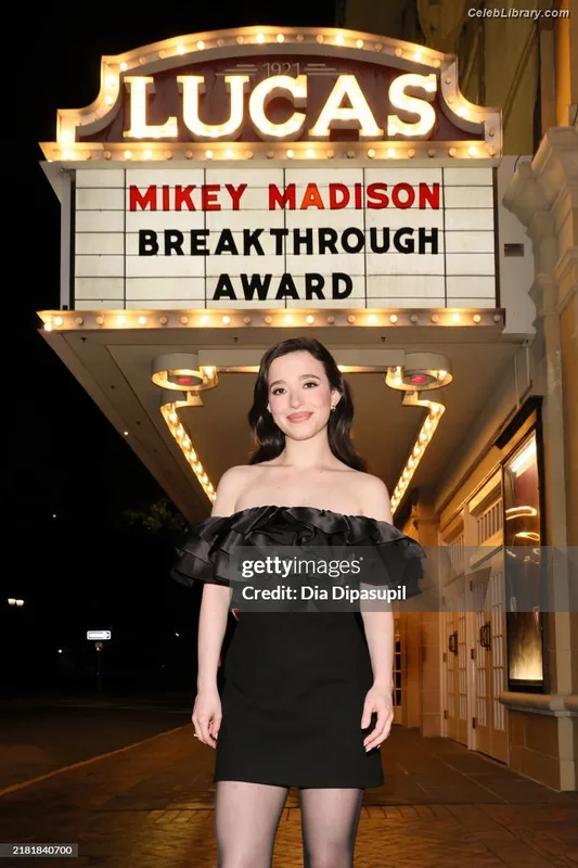 Mikey Madison photo 4 of 1394