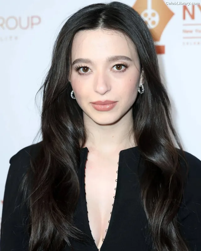 Mikey Madison photo 24 of 1394
