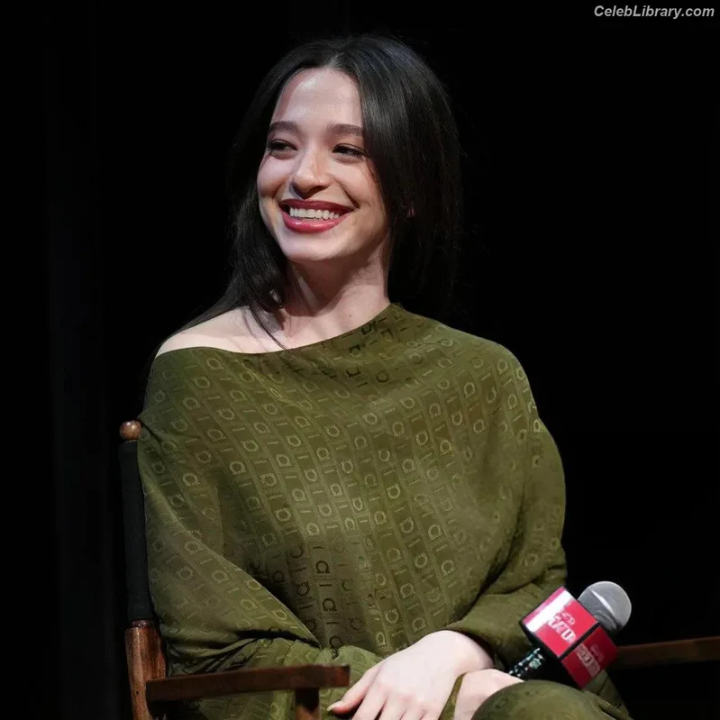 Mikey Madison photo 15 of 1394