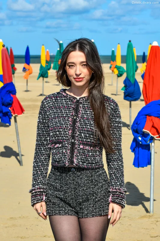 Mikey Madison photo 3 of 1394