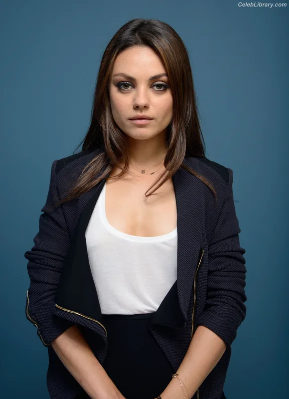Mila Kunis photo 18 of 337