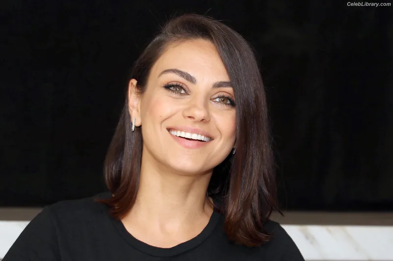 Mila Kunis photo 20 of 337