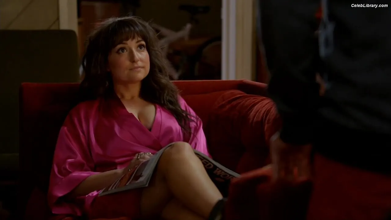 Milana Vayntrub photo 6 of 923