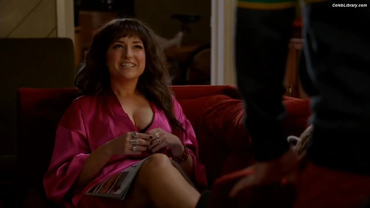 Milana Vayntrub photo 13 of 923