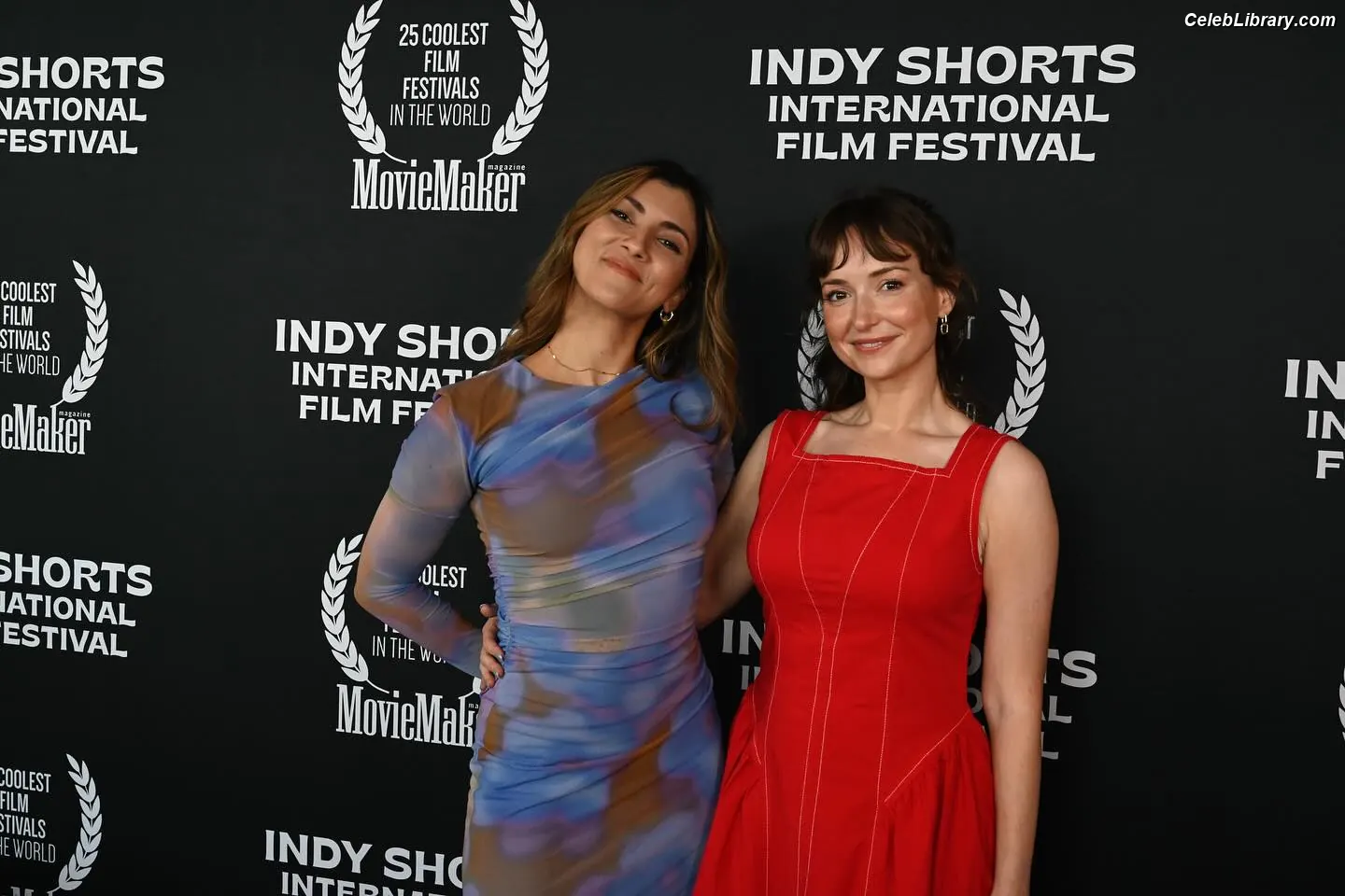 Milana Vayntrub photo 22 of 923