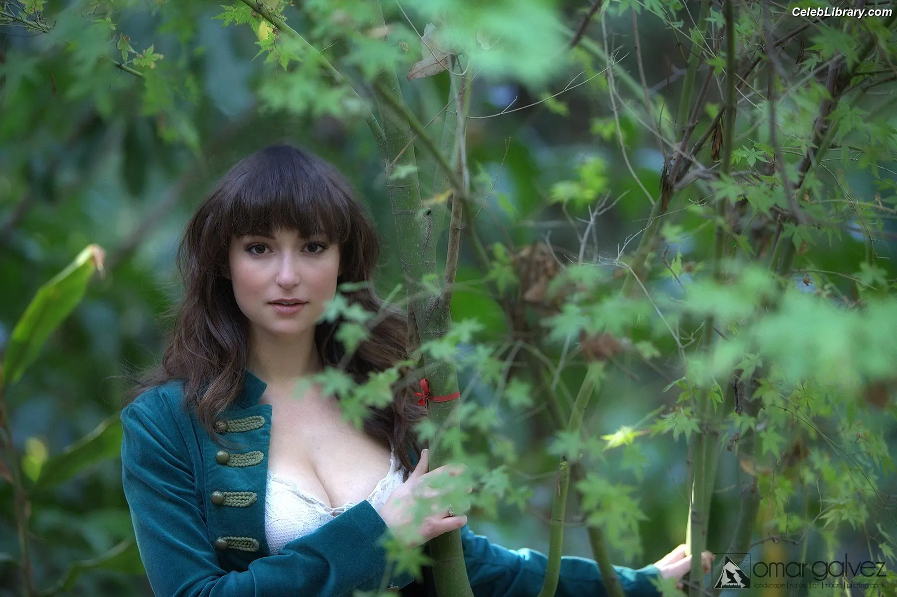 Milana Vayntrub photo 23 of 923