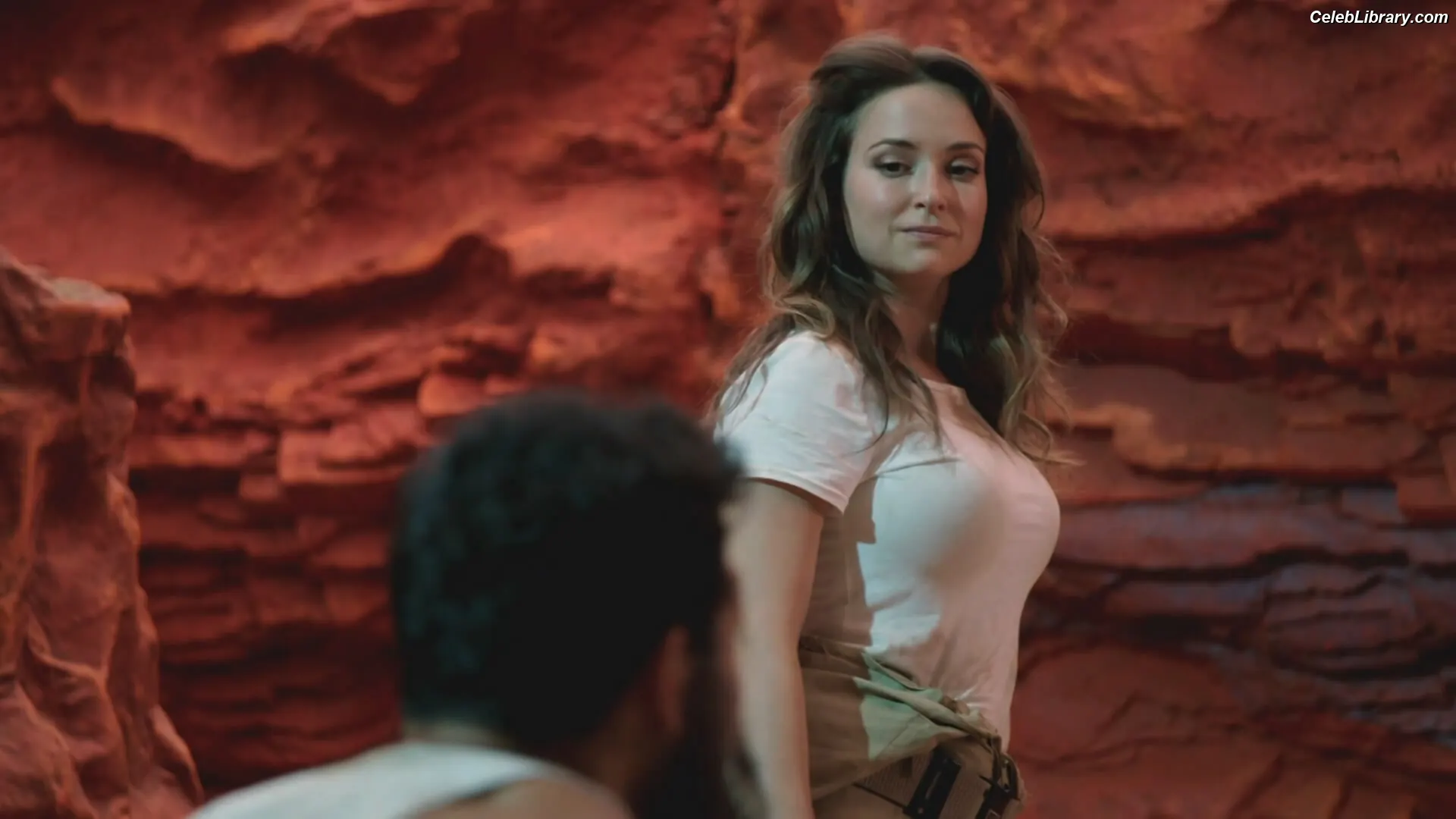Milana Vayntrub photo 20 of 923