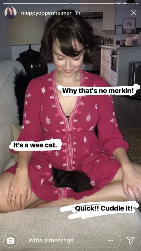 Milana Vayntrub photo 17 of 894