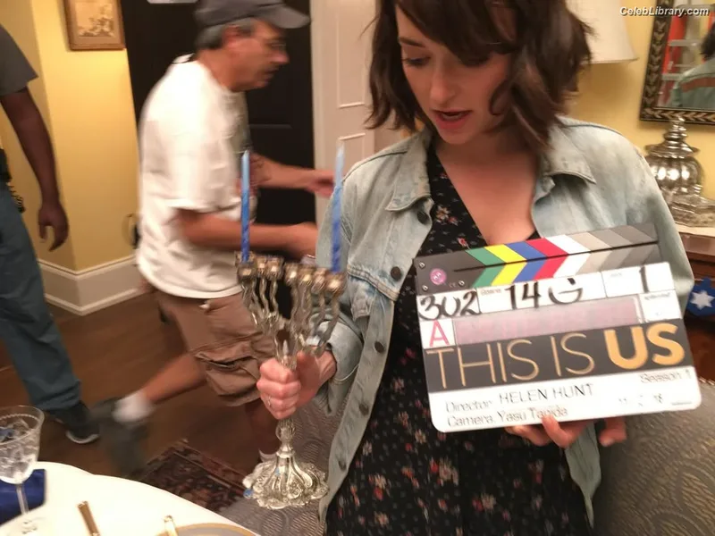 Milana Vayntrub photo 15 of 894