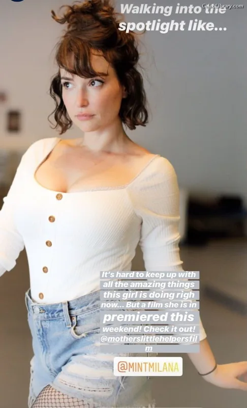 Milana Vayntrub photo 7 of 894
