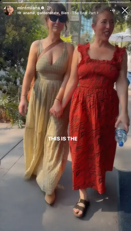 Milana Vayntrub photo 15 of 894
