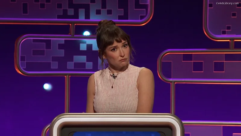 Milana Vayntrub photo 24 of 894