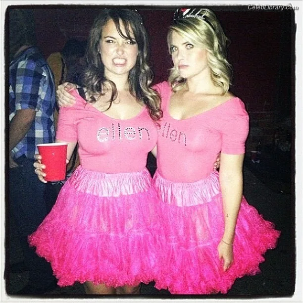 Milana Vayntrub photo 24 of 894