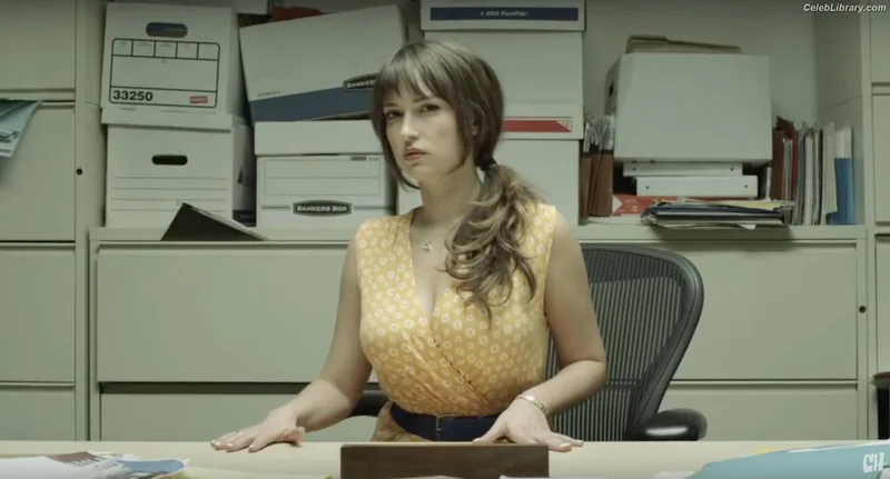 Milana Vayntrub photo 16 of 894