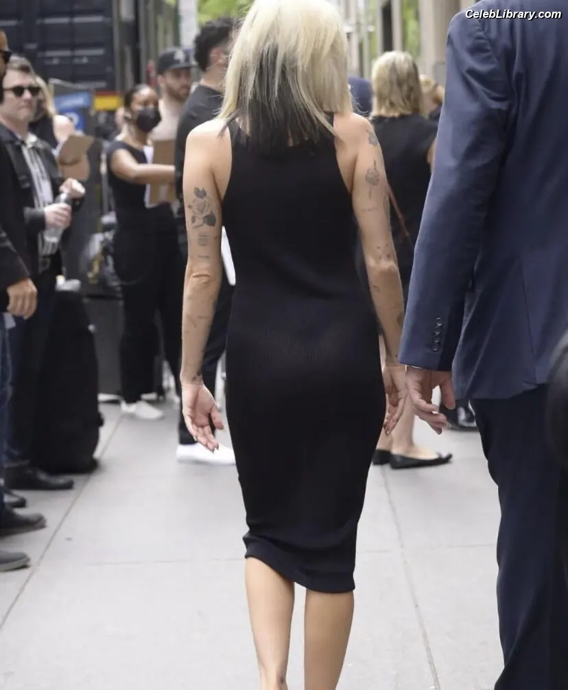 Miley Cyrus photo 14 of 2367
