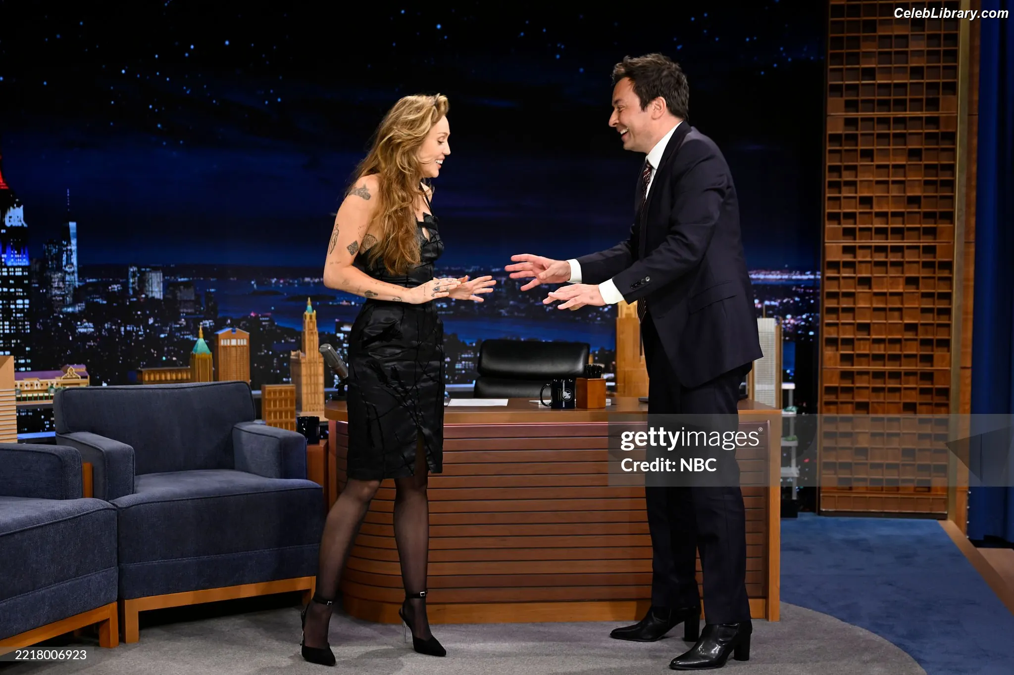 Miley Cyrus photo 14 of 2367