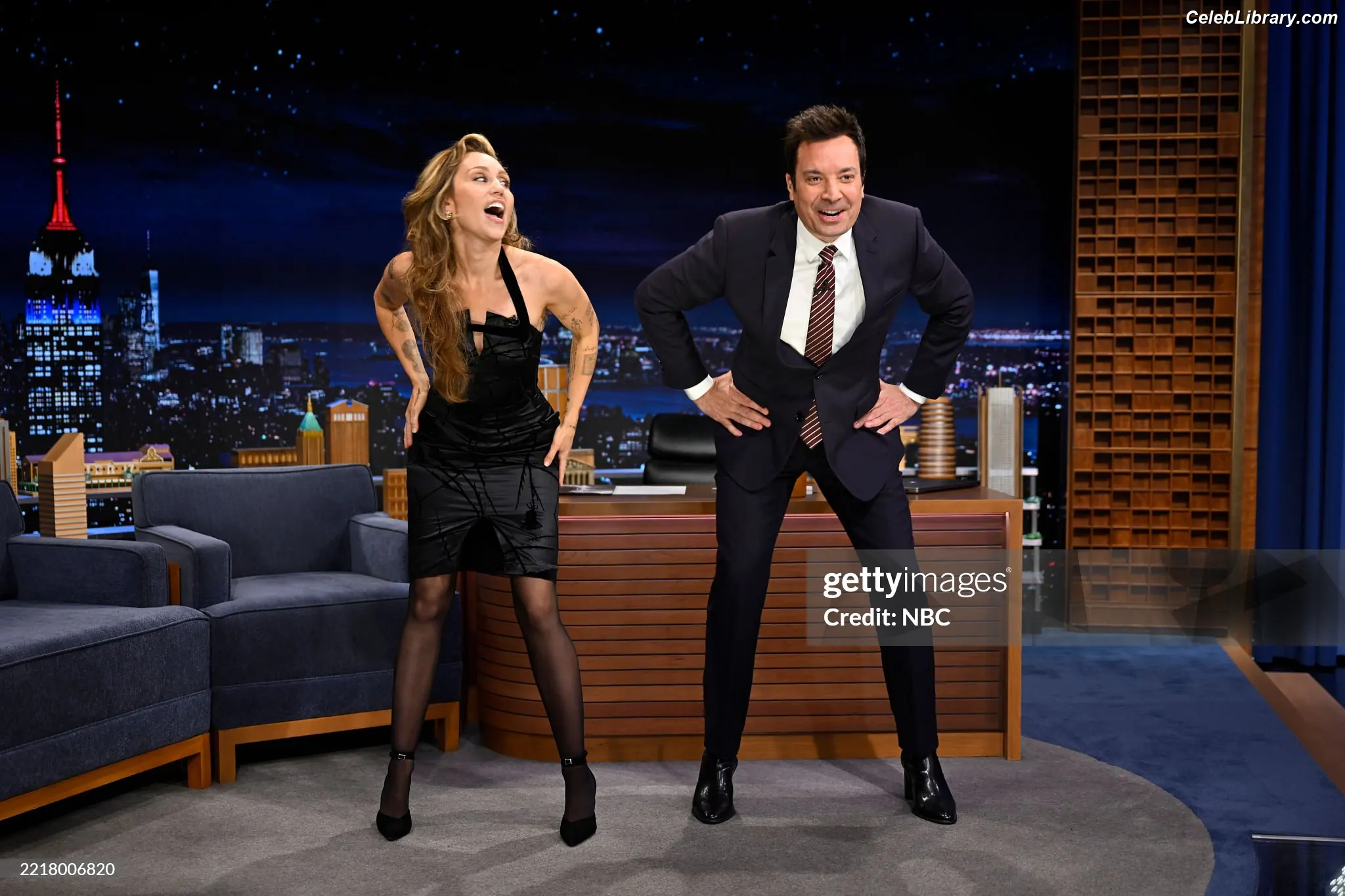 Miley Cyrus photo 6 of 2367