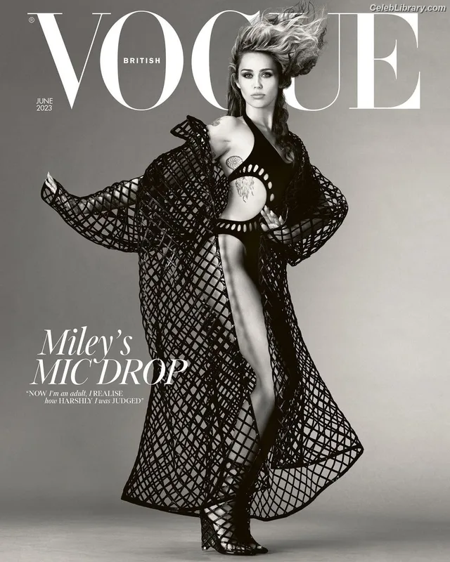 Miley Cyrus photo 20 of 2351