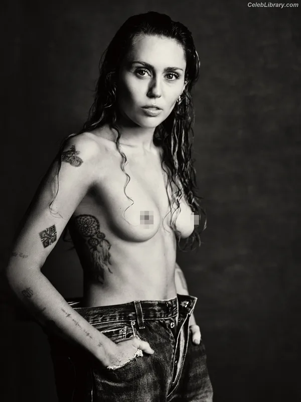 Miley Cyrus photo 9 of 2351