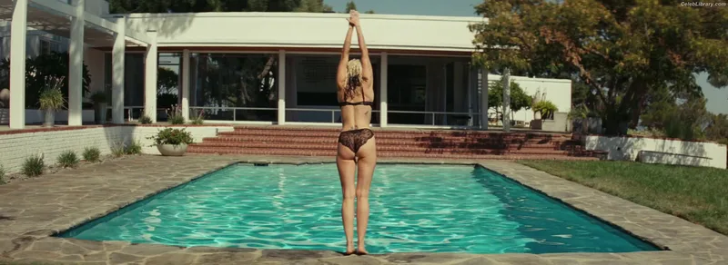 Miley Cyrus photo 18 of 2351