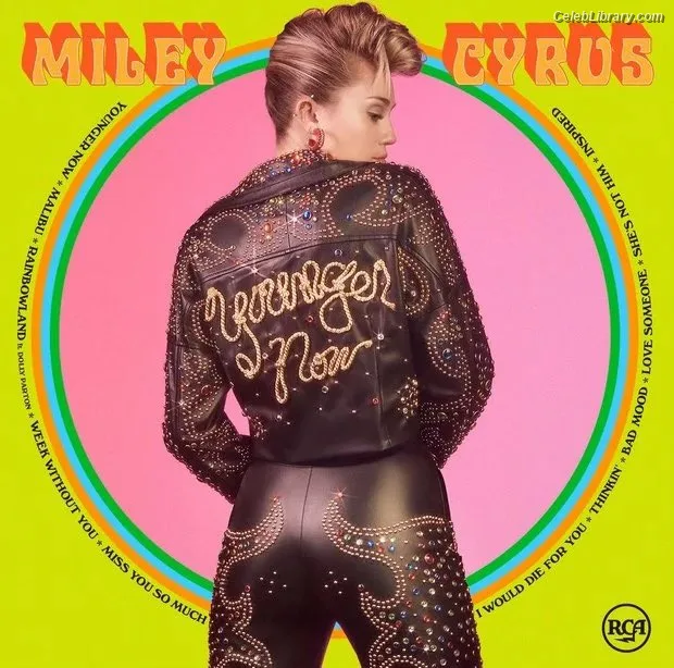 Miley Cyrus photo 9 of 2351