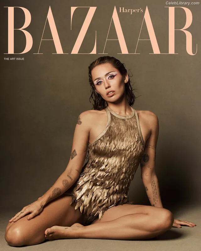 Miley Cyrus photo 16 of 2351