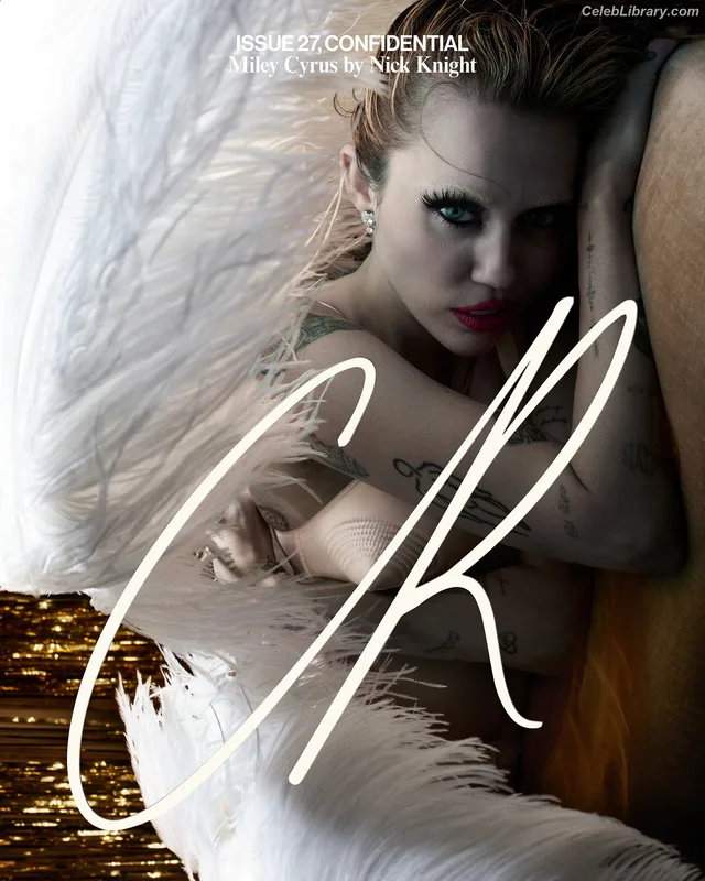 Miley Cyrus photo 7 of 2351