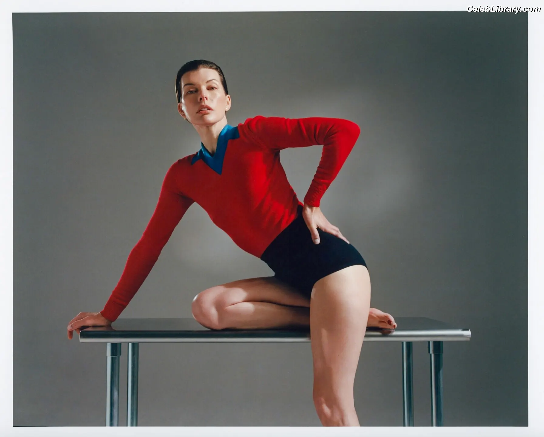 Milla Jovovich photo 4 of 86