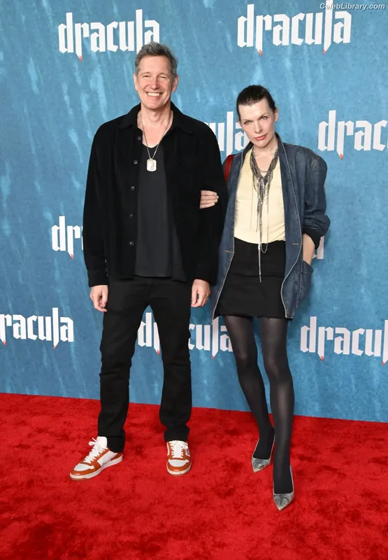 Milla Jovovich photo 6 of 85