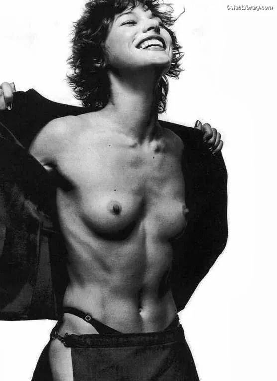 Milla Jovovich photo 9 of 85