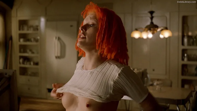 Milla Jovovich photo 17 of 85