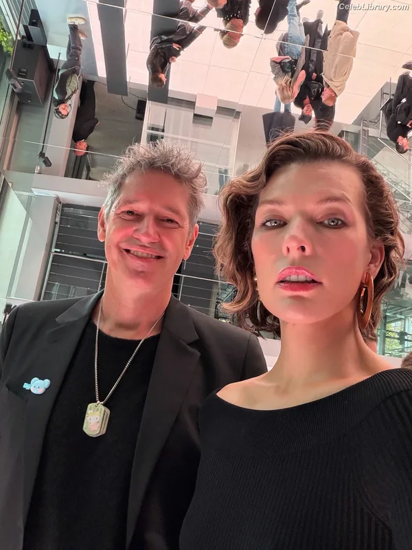 Milla Jovovich photo 20 of 85
