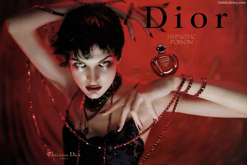 Milla Jovovich photo 6 of 85