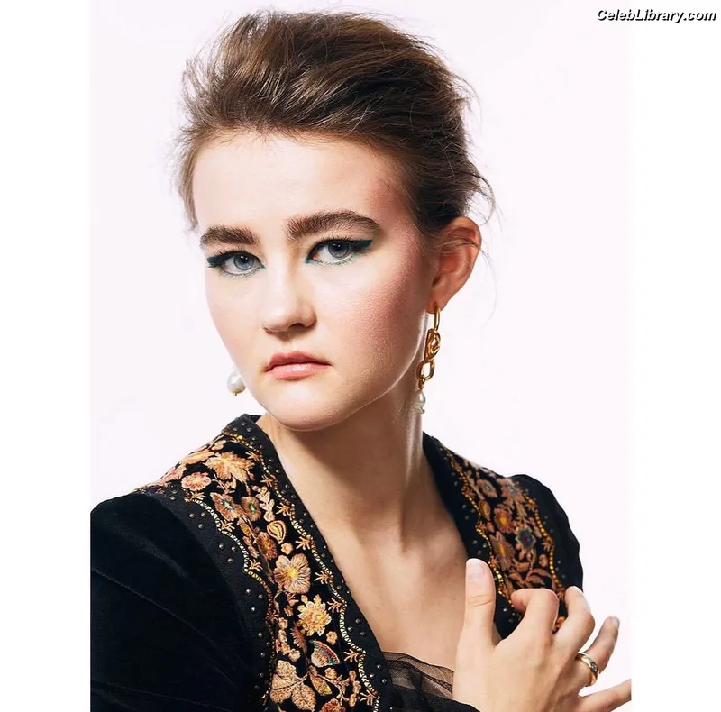 Millicent Simmonds photo 4 of 33
