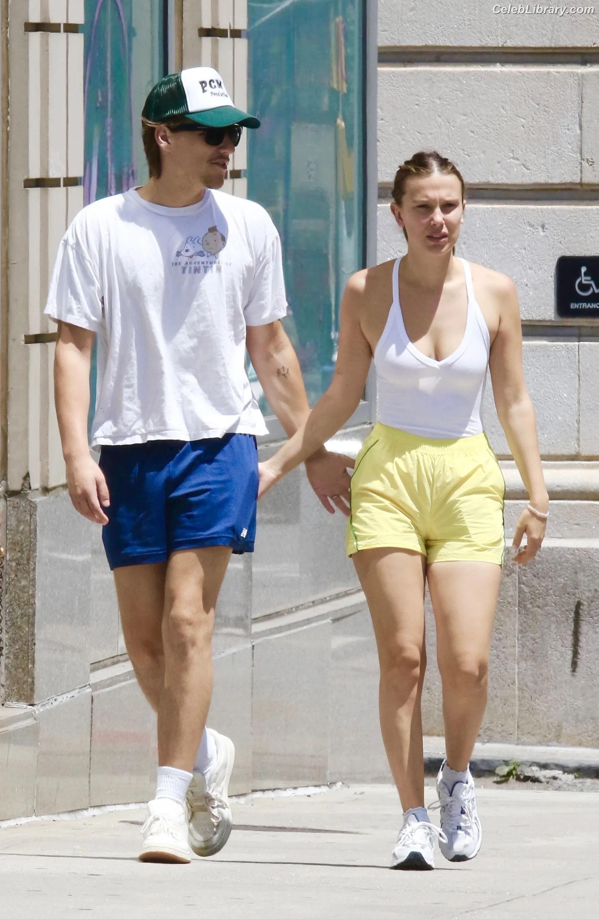 Millie Bobby Brown photo 22 of 4181