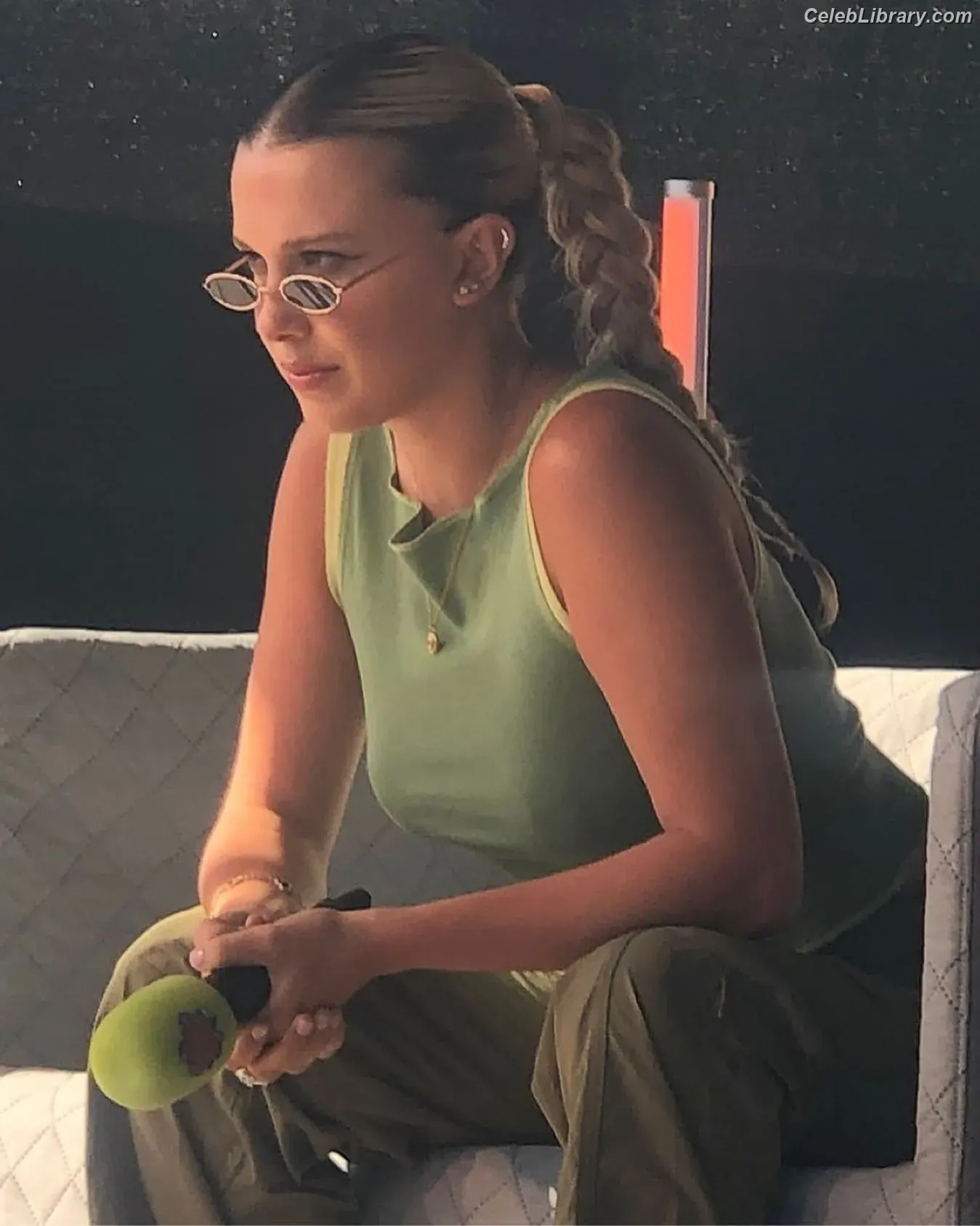 Millie Bobby Brown photo 14 of 4181