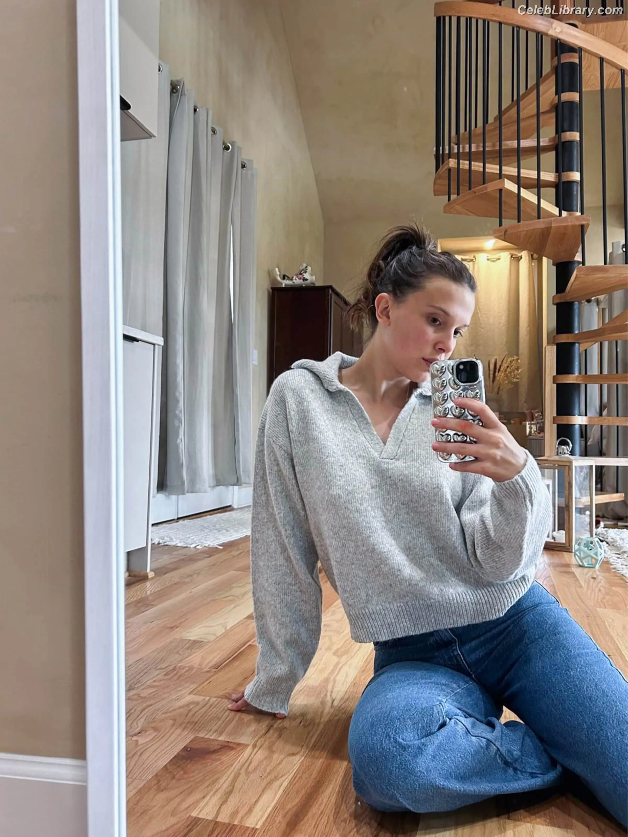 Millie Bobby Brown photo 8 of 4181