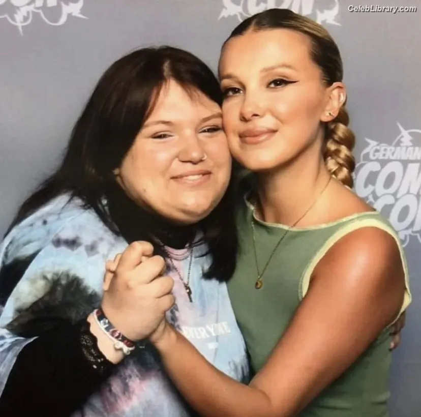 Millie Bobby Brown photo 8 of 4181