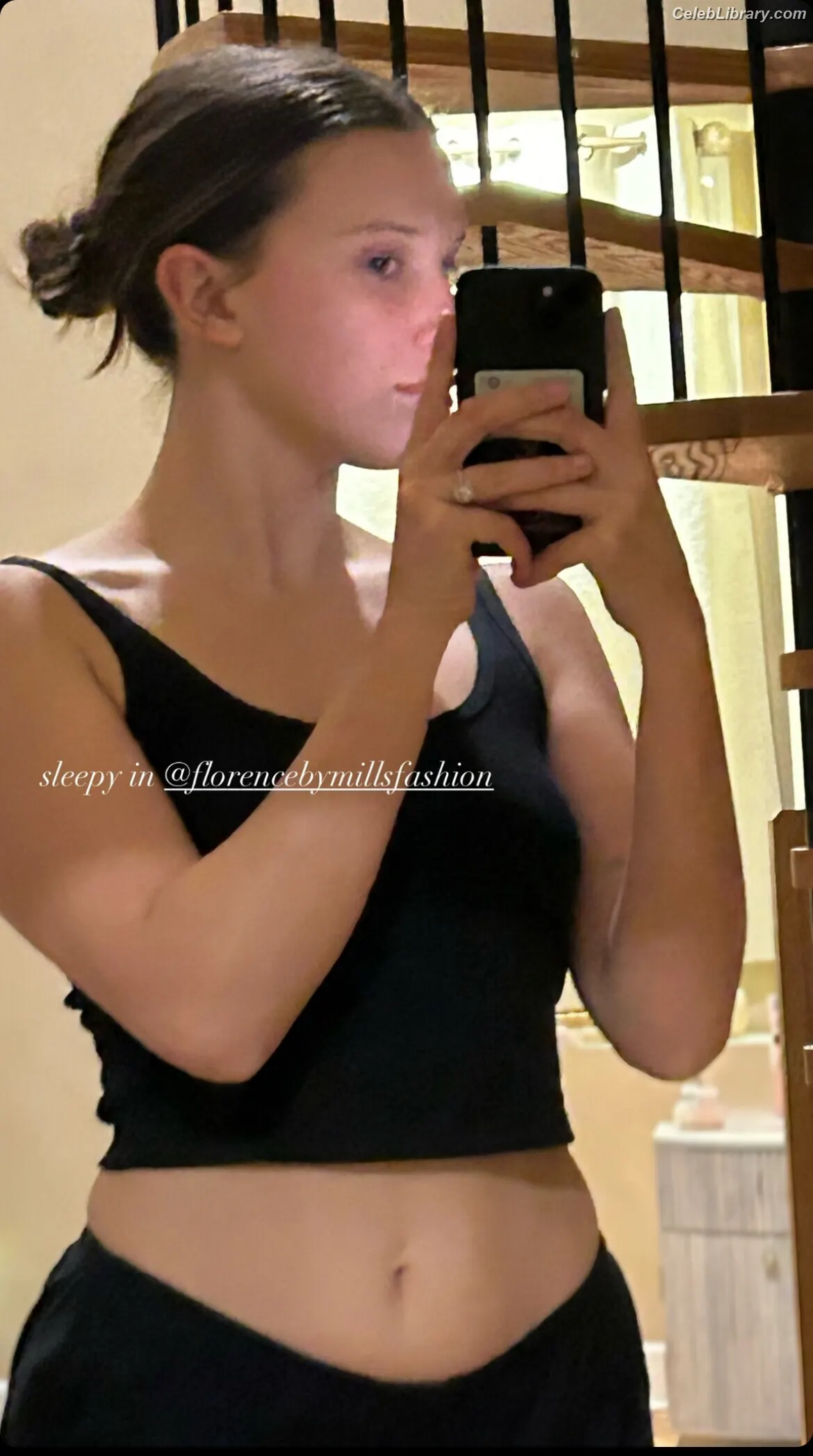 Millie Bobby Brown photo 4 of 4181