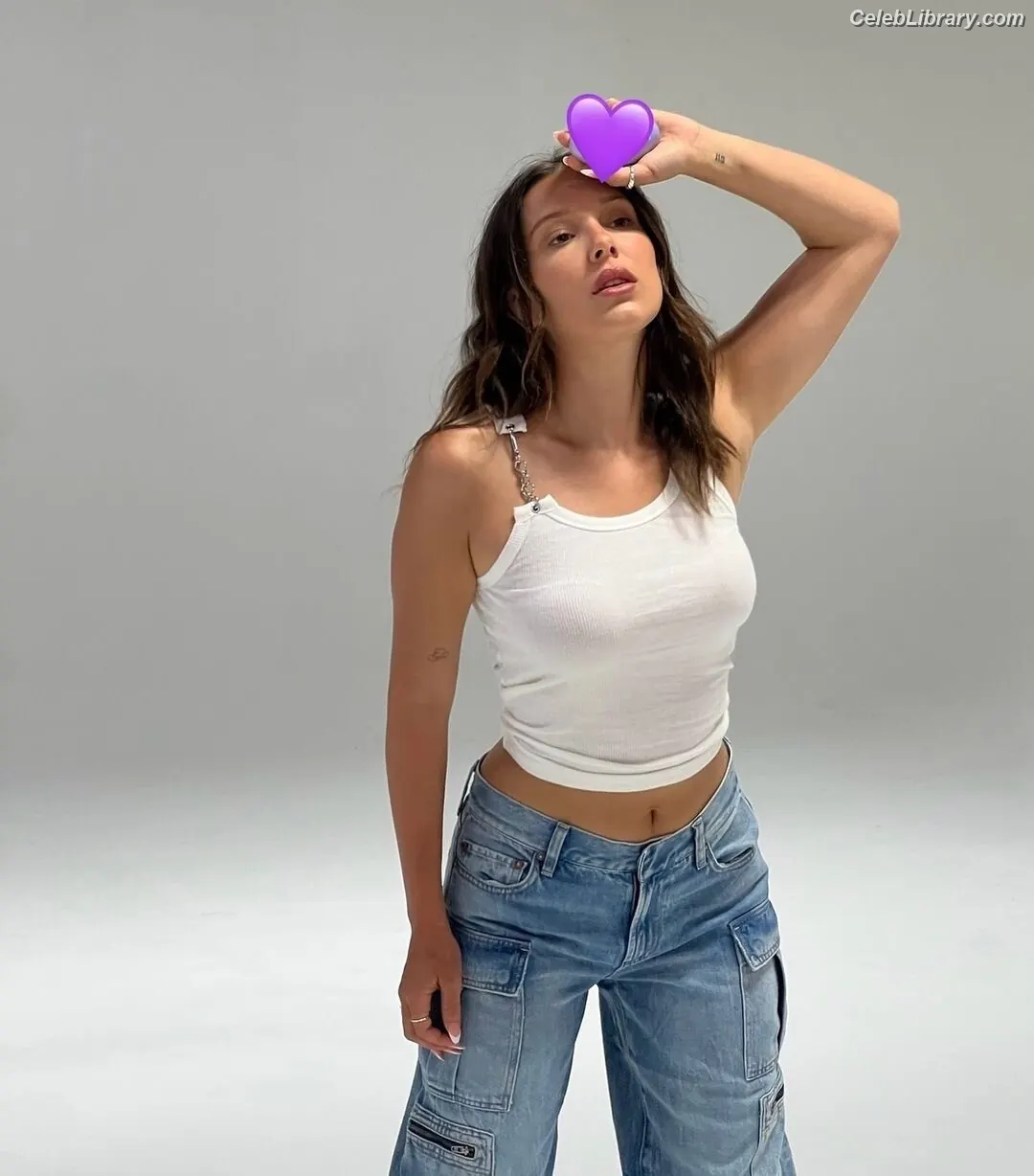 Millie Bobby Brown photo 9 of 4181