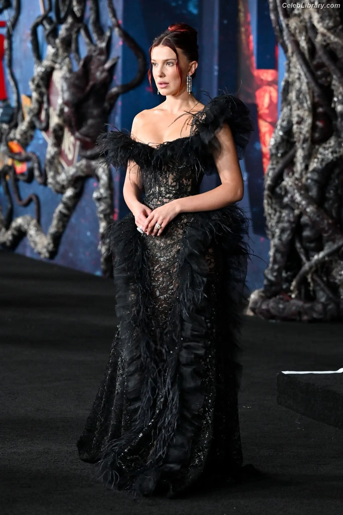 Millie Bobby Brown photo 19 of 4181