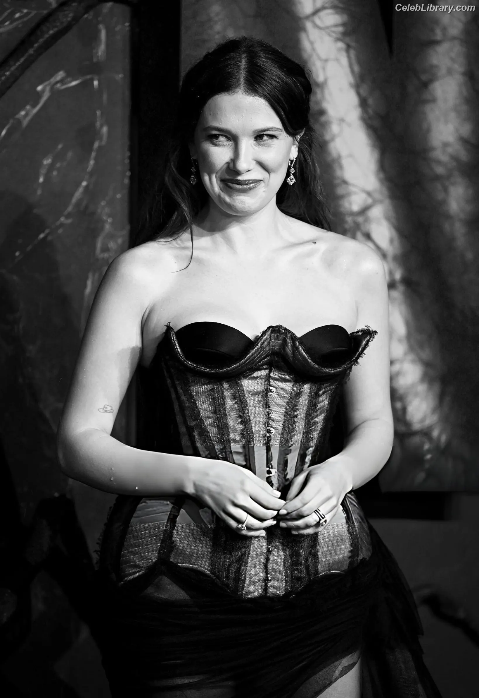 Millie Bobby Brown photo 23 of 4181
