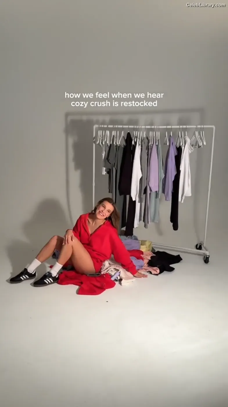 Millie Bobby Brown photo 6 of 4181