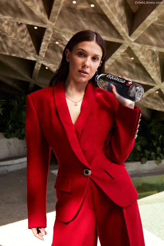 Millie Bobby Brown photo 23 of 4182