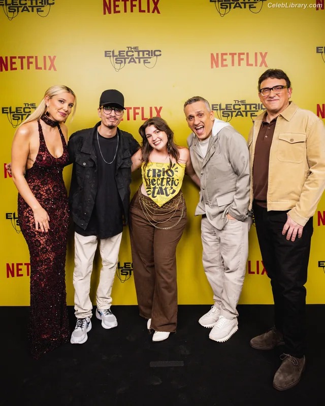 Millie Bobby Brown photo 5 of 4182