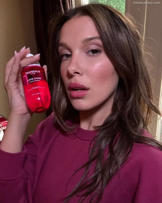 Millie Bobby Brown photo 17 of 4182