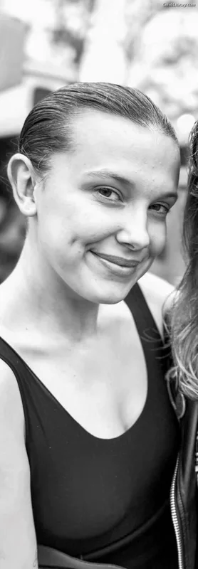 Millie Bobby Brown photo 18 of 4182
